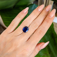 4.18 Ct. Blue Sapphire from Thailand Life Style