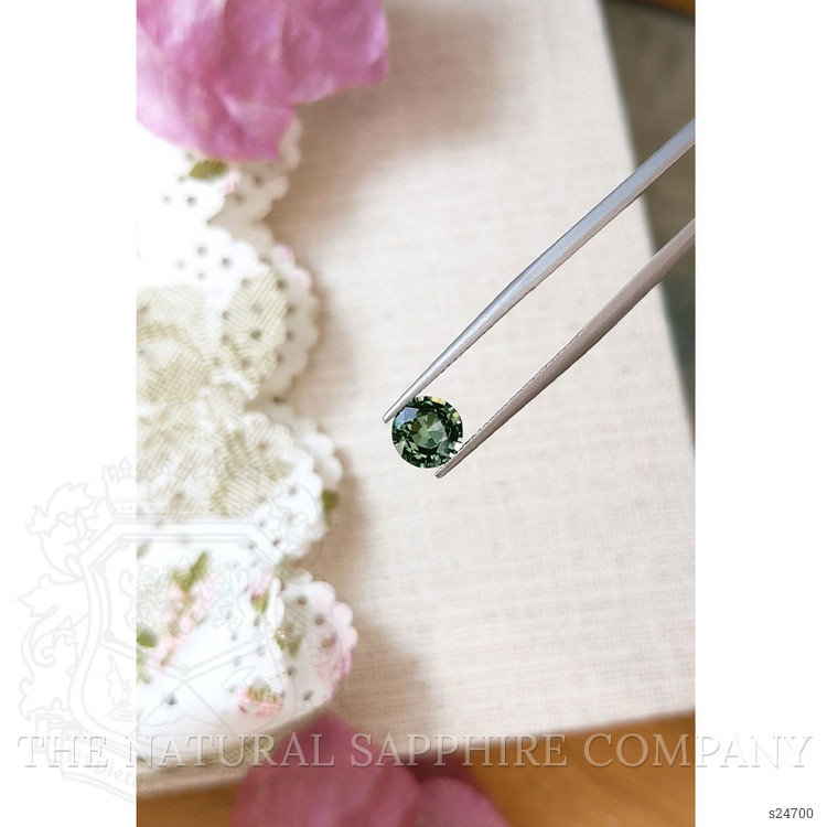 1.84 Ct. Green Sapphire from Ceylon (Sri Lanka)