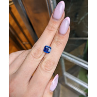 2.01 Ct. Purplish Blue Sapphire from Ceylon (Sri Lanka) Life Style