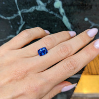 3.19 Ct. Blue Sapphire from Ceylon (Sri Lanka) Life Style