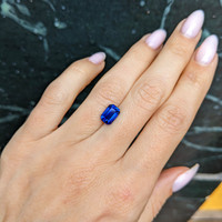 2.48 Ct. Blue Sapphire from Ceylon (Sri Lanka) Life Style