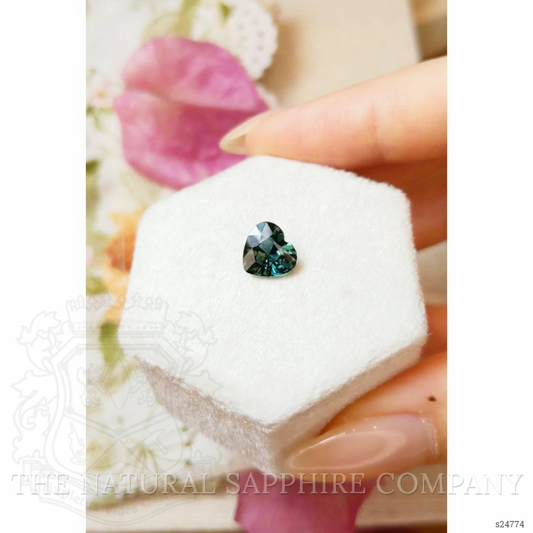 2.31 Ct. Bluish Green Sapphire from Ceylon (Sri Lanka)