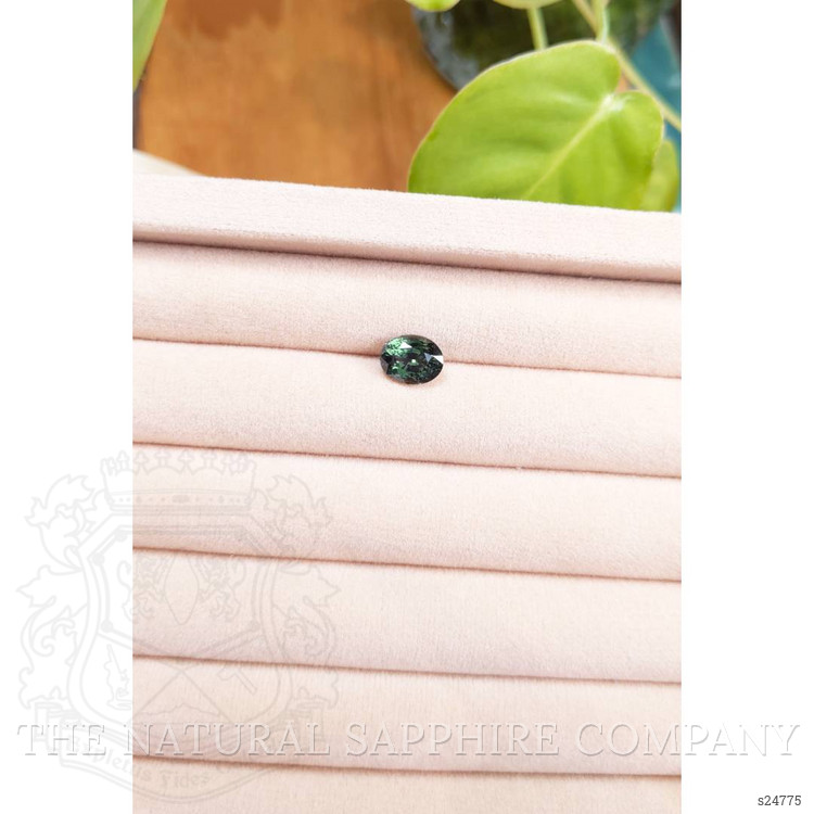 2.54 Ct. Green Sapphire from Ceylon (Sri Lanka)