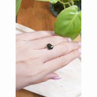 3.54 Ct. Yellowish Green Sapphire from Ceylon (Sri Lanka) Life Style