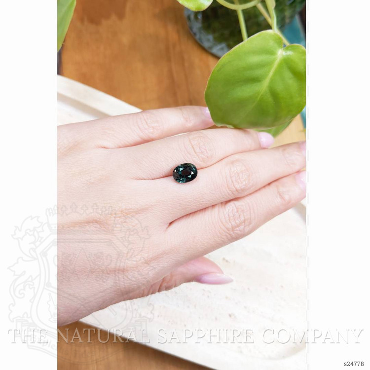 3.65 Ct. Bluish Green Sapphire from Ceylon (Sri Lanka)