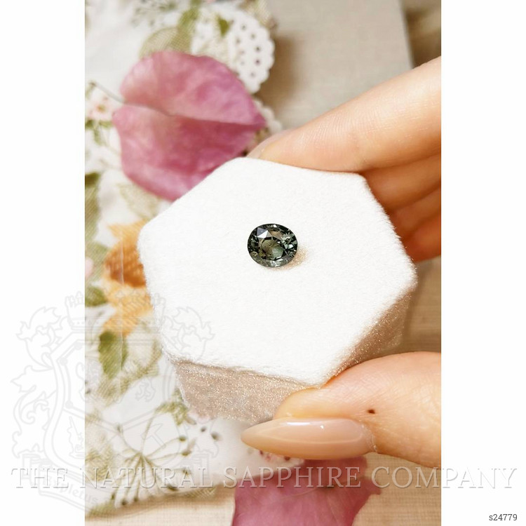 3.11 Ct. Grey Sapphire from Ceylon (Sri Lanka)