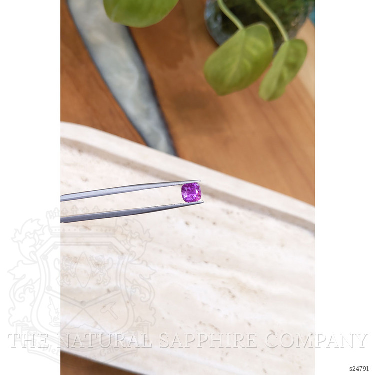 2.01 Ct. Pink Sapphire from Ceylon (Sri Lanka)