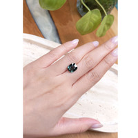 5.38 Ct. Color Change Sapphire from Ceylon (Sri Lanka) Life Style