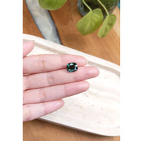 5.38 Ct. Color Change Sapphire from Ceylon (Sri Lanka) Life Style