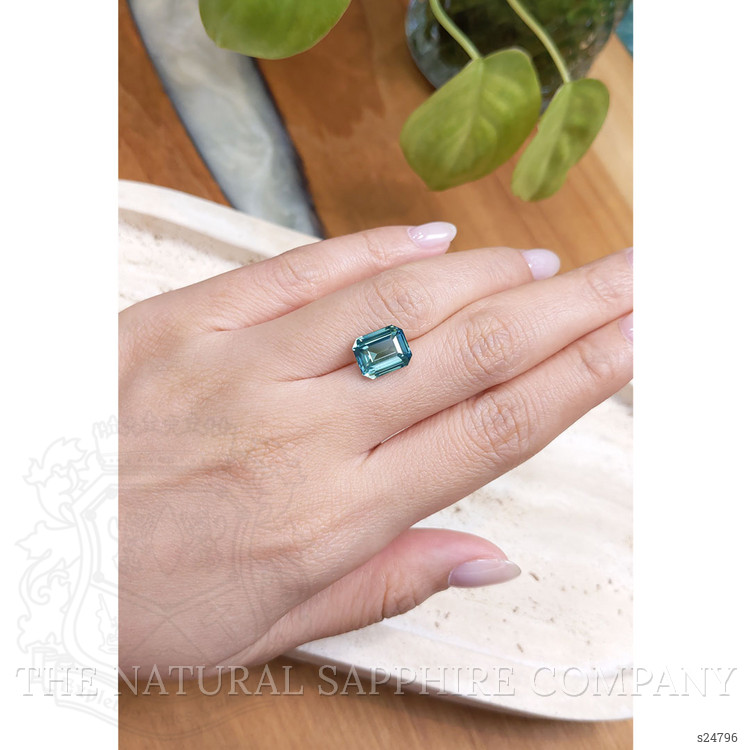 5.60 Ct. Greenish Blue Sapphire from Ceylon (Sri Lanka)