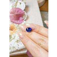 3.52 Ct. Blue Sapphire from Ceylon (Sri Lanka) Life Style