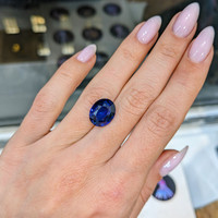 8.96 Ct. Blue Sapphire from Ceylon (Sri Lanka) Life Style