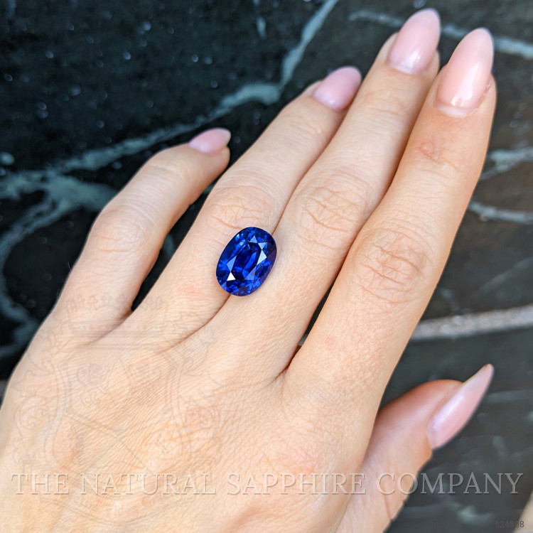 8.20 Ct. Blue Sapphire from Ceylon (Sri Lanka)