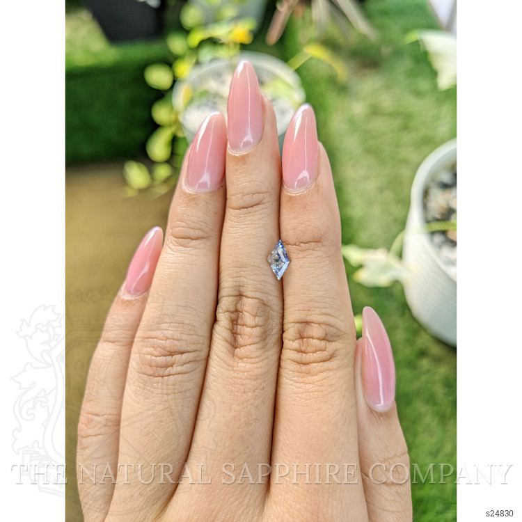 0.97 Ct. Bi Color Sapphire from Ceylon (Sri Lanka)