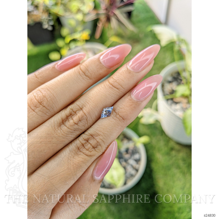 0.97 Ct. Bi Color Sapphire from Ceylon (Sri Lanka)