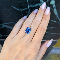5.06 Ct. Blue Sapphire from Ceylon (Sri Lanka) Life Style