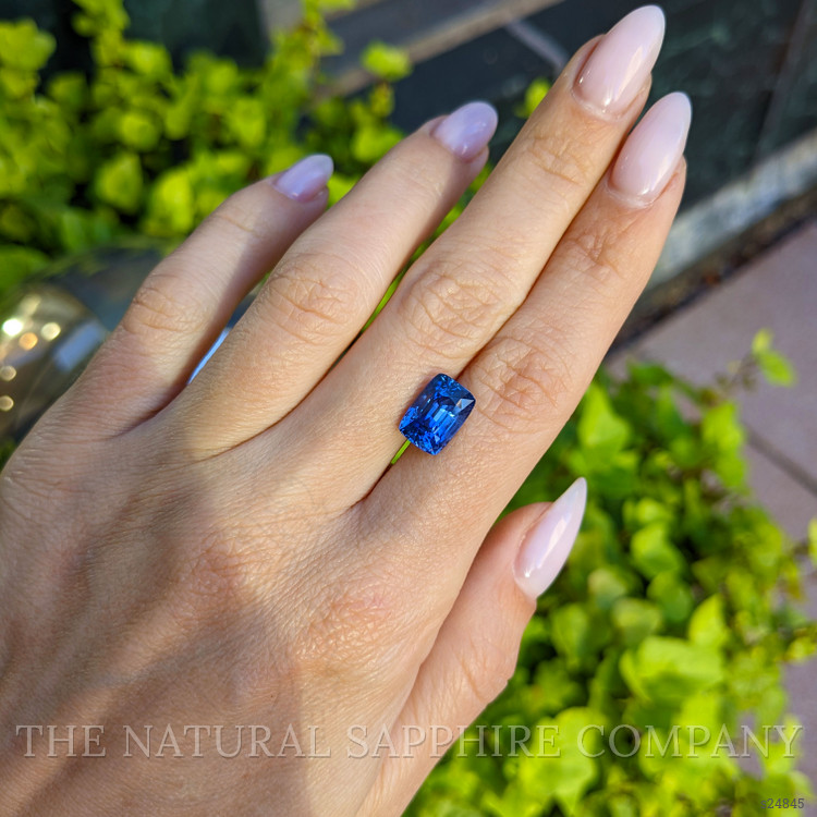 5.03 Ct. Blue Sapphire from Ceylon (Sri Lanka)