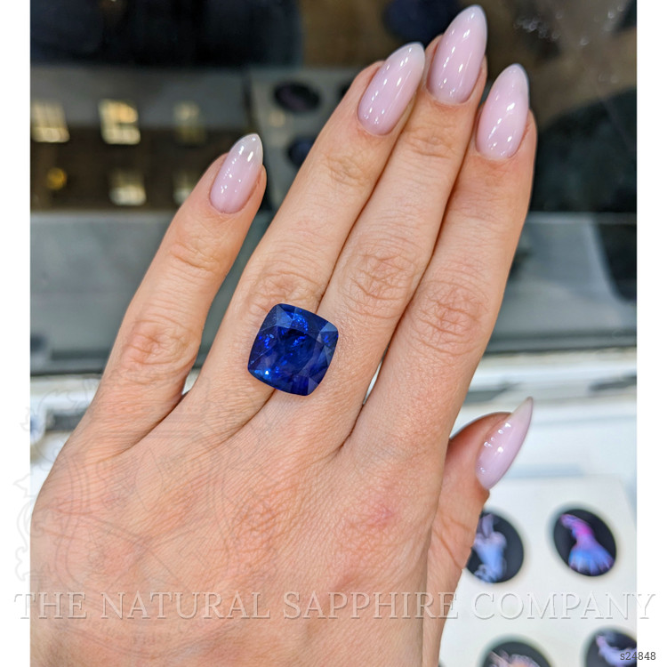 13.46 Ct. Blue Sapphire from Ceylon (Sri Lanka)