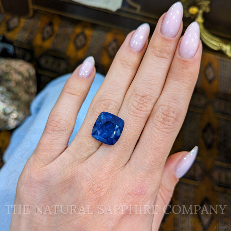 13.46 Ct. Blue Sapphire from Ceylon (Sri Lanka)