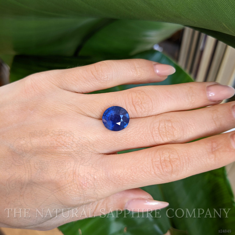 6.03 Ct. Blue Sapphire from Ceylon (Sri Lanka)