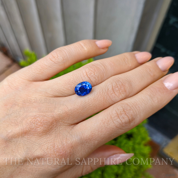 4.00 Ct. Blue Sapphire from Ceylon (Sri Lanka)