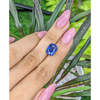 5.56 Ct. Blue Sapphire from Ceylon (Sri Lanka) Life Style