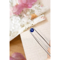 1.00 Ct. Blue Sapphire from Ceylon (Sri Lanka) Life Style