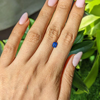 1.03 Ct. Blue Sapphire from Ceylon (Sri Lanka) Life Style