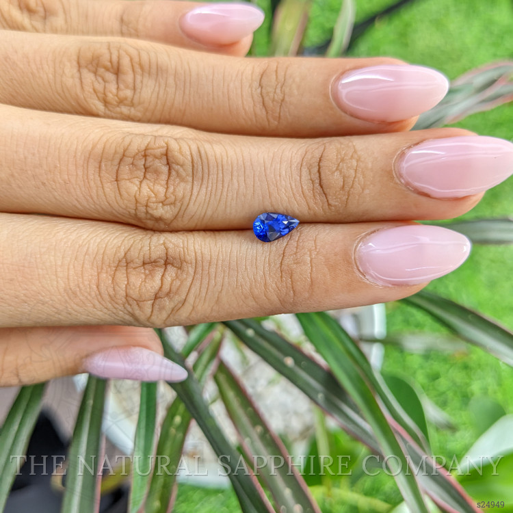 1.04 Ct. Blue Sapphire from Ceylon (Sri Lanka)