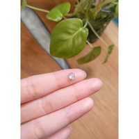 0.90 Ct. Green Cabochon Sapphire from Montana Life Style