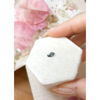 0.46 Ct. Bluish Green Sapphire from Montana Life Style