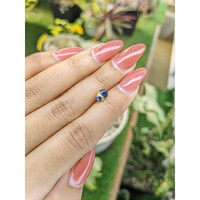 1.29 Ct. Bi Color Sapphire from Ceylon (Sri Lanka) Life Style