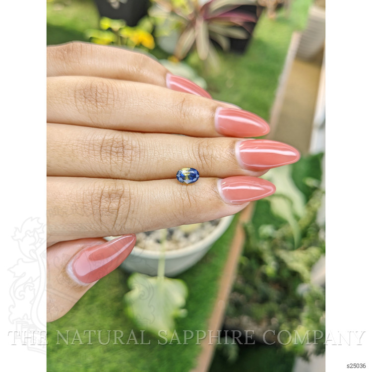 1.29 Ct. Bi Color Sapphire from Ceylon (Sri Lanka)