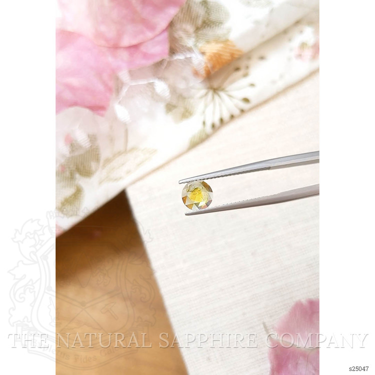 1.21 Ct. Greenish Yellow Sapphire from Montana