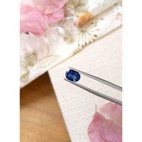 1.27 Ct. Blue Sapphire from Ceylon (Sri Lanka) Life Style