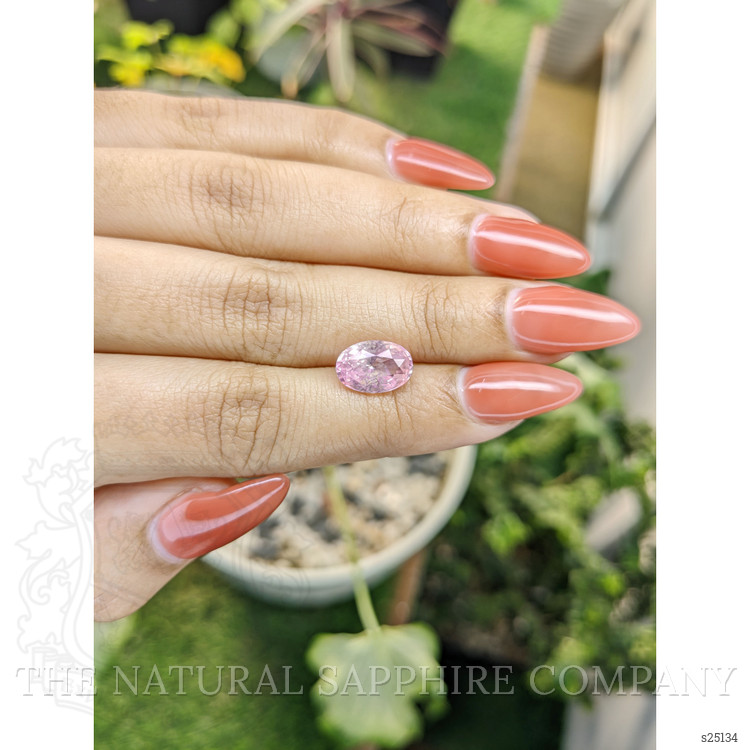 3.68 Ct. Padparadscha Sapphire from Ceylon (Sri Lanka)