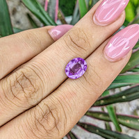 2.65 Ct. Color Change Sapphire from Ceylon (Sri Lanka) Life Style