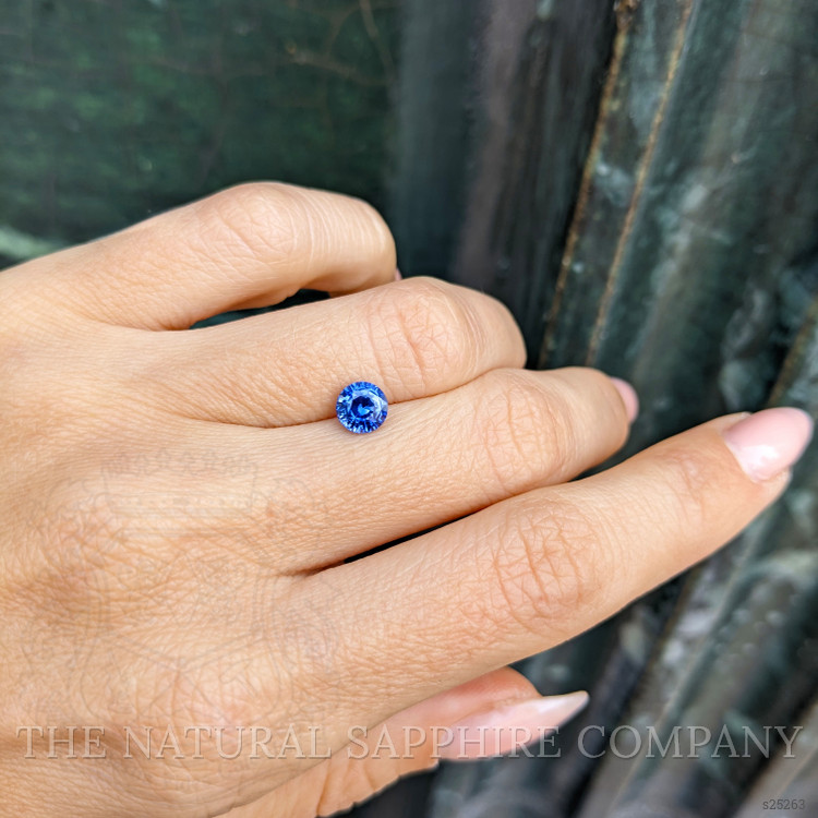 1.08 Ct. Blue Sapphire from Ceylon (Sri Lanka)