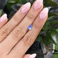 1.01 Ct. Blue Sapphire from Ceylon (Sri Lanka) Life Style