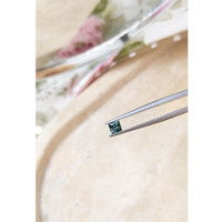 0.40 Ct. Bluish Green Sapphire from Montana Life Style