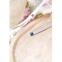 0.67 Ct. Bluish Green Sapphire from Montana Life Style