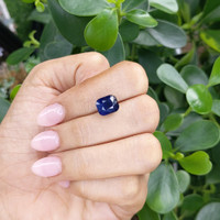 5.52 Ct. Blue Sapphire from Ceylon (Sri Lanka) Life Style
