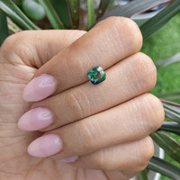 1.62 Ct. Bi Color Sapphire from Madagascar Life Style