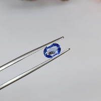 1.03 Ct. Blue Sapphire from Ceylon (Sri Lanka) Life Style