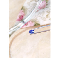 1.55 Ct. Purplish Blue Sapphire from Ceylon (Sri Lanka) Life Style
