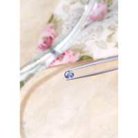 0.97 Ct. Bi Color Sapphire from Ceylon (Sri Lanka) Life Style