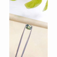 3.35 Ct. Yellowish Green Sapphire from Ceylon (Sri Lanka) Life Style