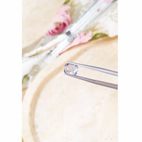 4.27 Ct. Greenish Blue Sapphire from Ceylon (Sri Lanka) Life Style