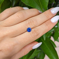 0.90 Ct. Blue Sapphire from Ceylon (Sri Lanka) Life Style