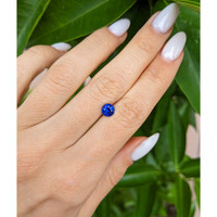 1.01 Ct. Blue Sapphire from Ceylon (Sri Lanka) Life Style